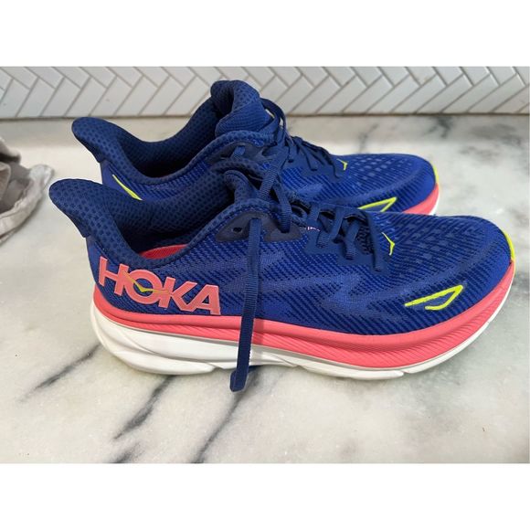 Hoka Shoes - Hoka One One Clifton 9 Evening Sky / Coral WM size 8.5B